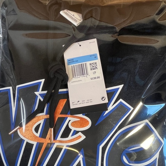 Nike 
Pull over hoody
Lil Penny Hardaway - Picture 6 of 12